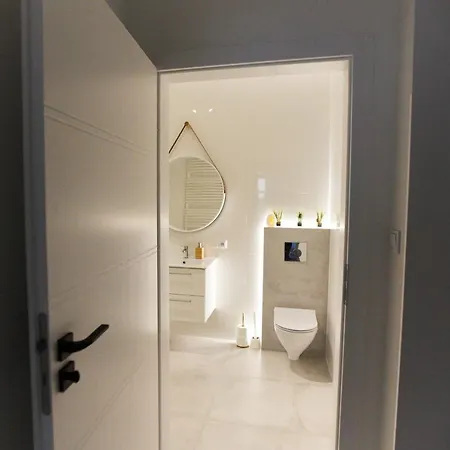 Kj - Z Garazem Podziemnym Apartment *